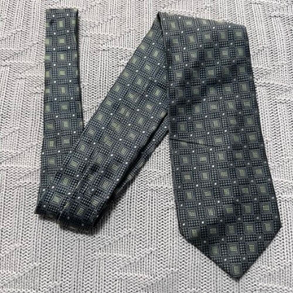Hugo Boss silver gray geometric square Italian silk tie